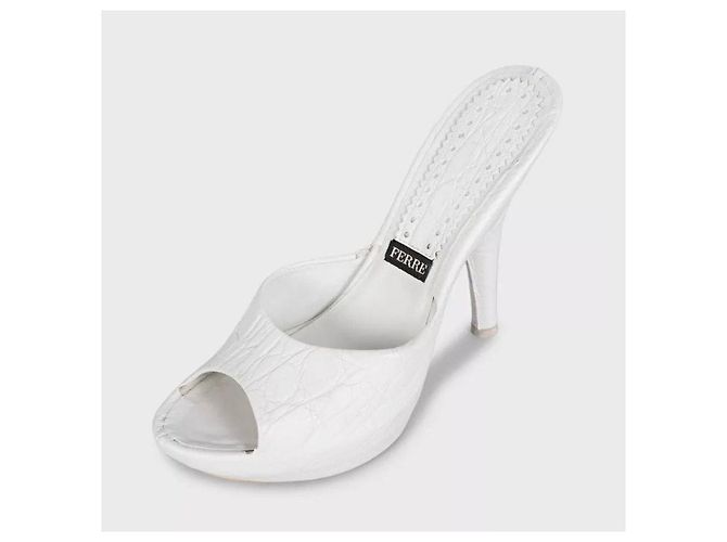 Gianfranco Ferré White Leather Platform Mules sz.37 Pre-owned - view 3