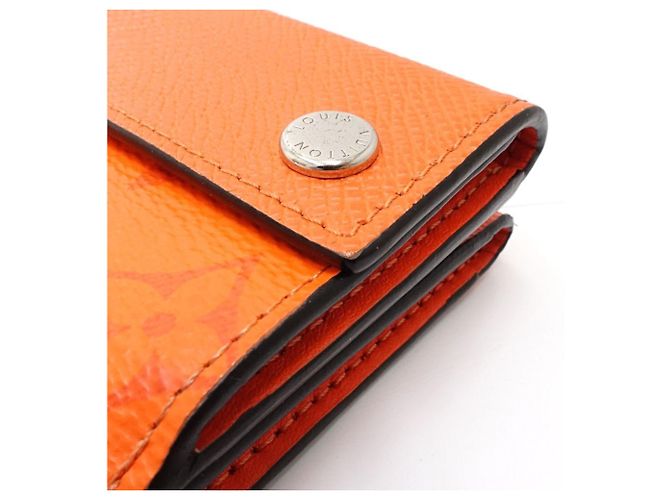 Cartera tríptico Louis Vuitton Taigarama Naranja - vista 10