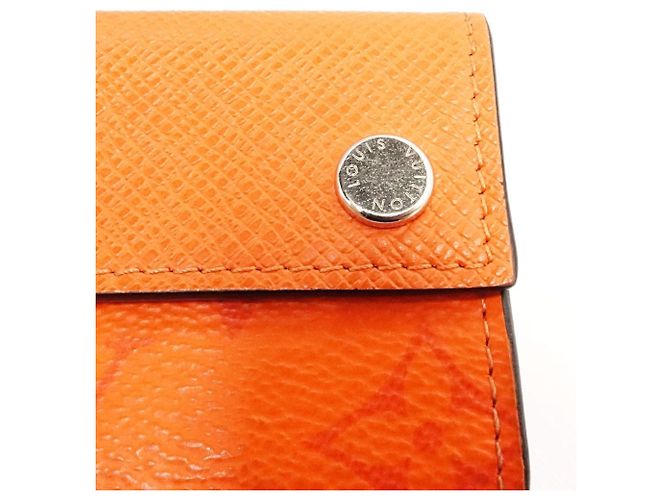 Cartera tríptico Louis Vuitton Taigarama Naranja - vista 13