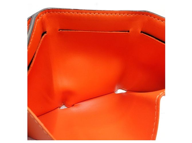 Cartera tríptico Louis Vuitton Taigarama Naranja - vista 8