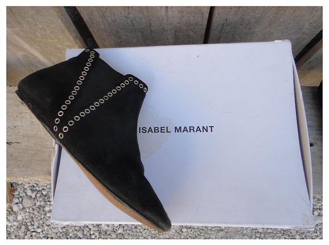 Stivaletti Isabel Marant in scamosciato nero con borchie - vista 2