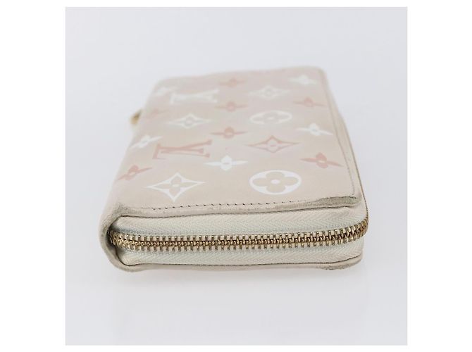 Louis Vuitton Coussin Zippy aus Monogramm-Präge-Lammleder Pink - Ansicht 4