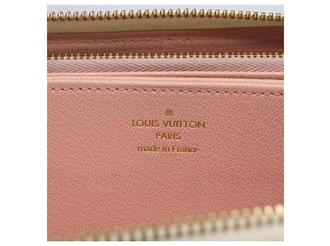 Louis Vuitton Coussin Zippy aus Monogramm-Präge-Lammleder Pink - Ansicht 6