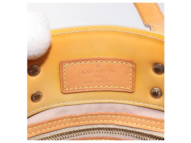 Louis Vuitton Reade Monogram Vernis PM Beige - vista 6