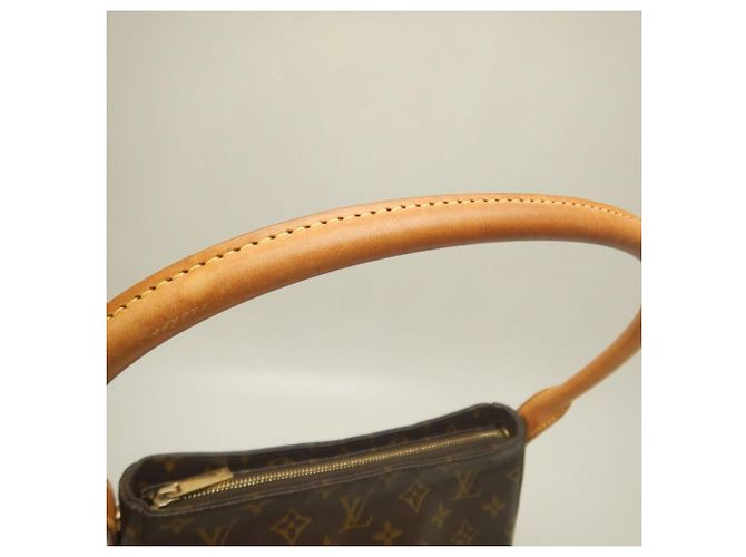 Borsa a tracolla Louis Vuitton Monogram Looping MM Marrone Monogramma - vista 10