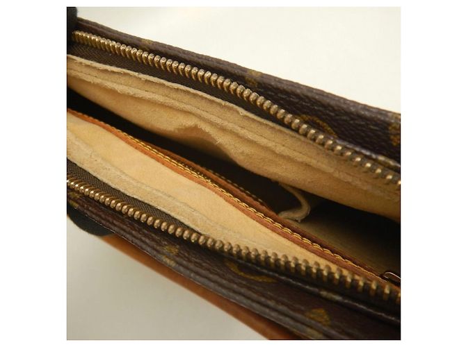 Borsa a tracolla Louis Vuitton Monogram Looping MM Marrone Monogramma - vista 20