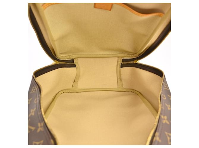 Louis Vuitton Excursion Monogram Marrone - vista 3