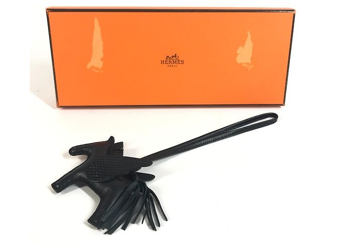 Hermès Hermes Horse Cheval So Black All Rodeo Pegasus PM Handbag Charm Nero - vista 12