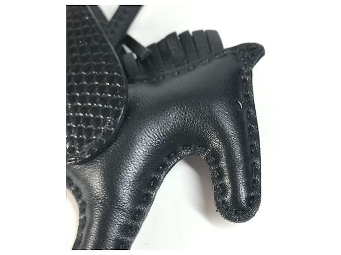 Hermès Hermes Horse Cheval So Black All Rodeo Pegasus PM Handbag Charm Nero - vista 9