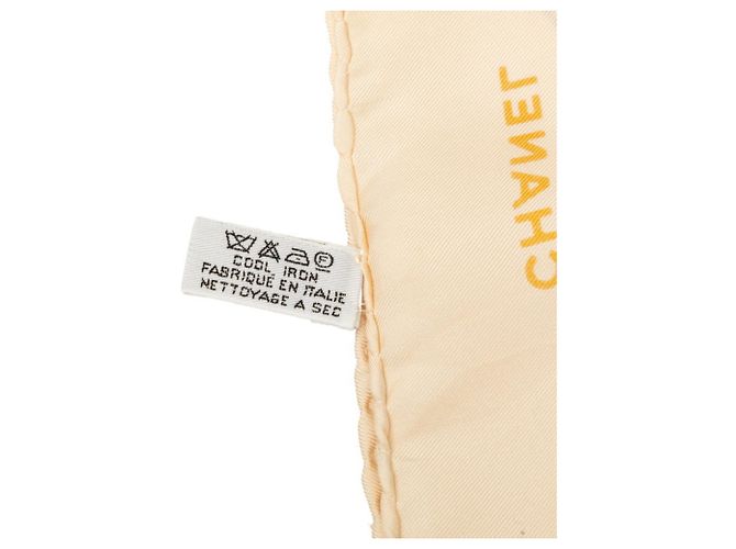 Timeless Lenço Chanel Coco Mark Chain Pattern Cru - vista 5