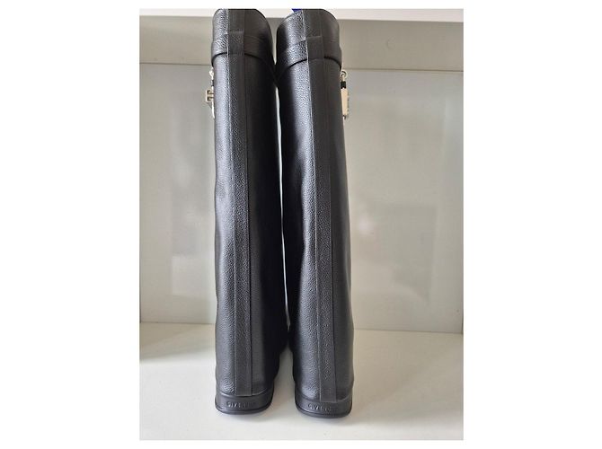Givenchy Shark Lock Biker Stiefel aus schwarzem Leder - Ansicht 6