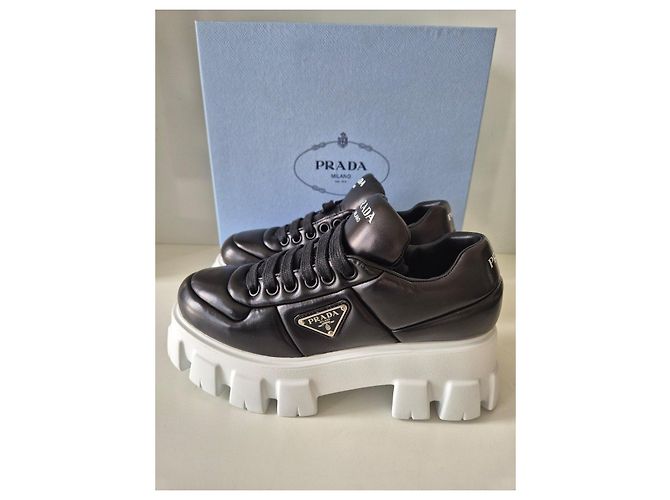 Prada Monolith Sneakers in pelle nera Nero - vista 4