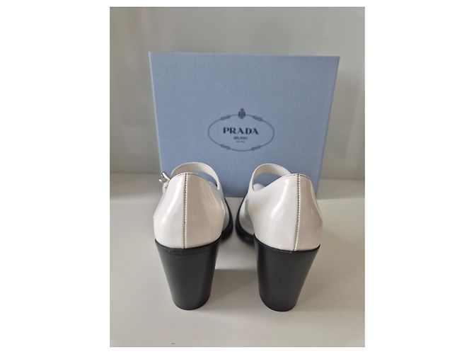 Prada Décolleté Mary Jane in pelle bianca Bianco - vista 5