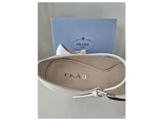 Prada Décolleté Mary Jane in pelle bianca Bianco - vista 6