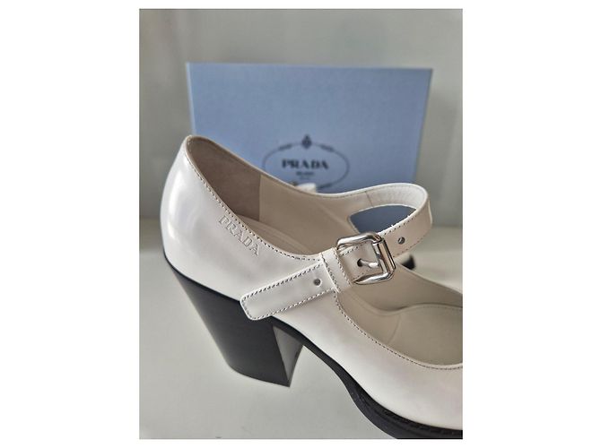 Prada Décolleté Mary Jane in pelle bianca Bianco - vista 7