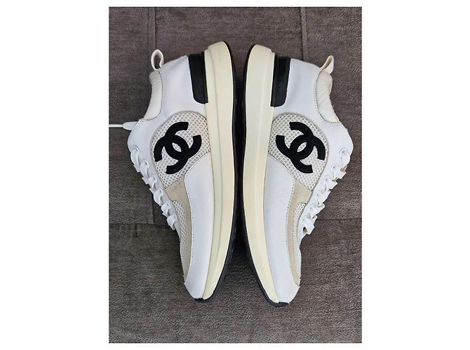 Sneakers Chanel CC Logo in pelle e mesh Nero Bianco - vista 10
