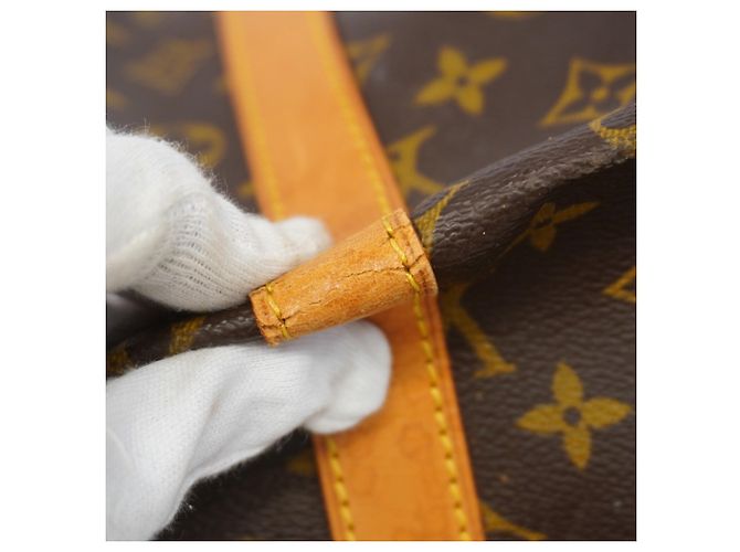 Louis Vuitton Boston Monogram Keepall Bandoulière 55 Marrom - vista 9
