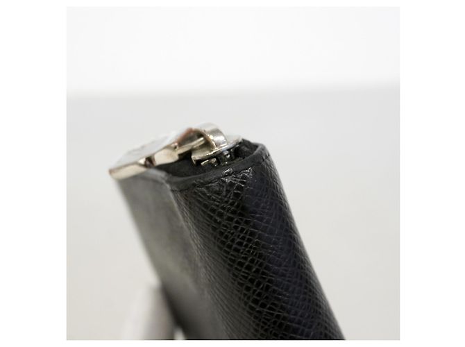 Louis Vuitton Taiga Zippy Wallet Grey - view 8
