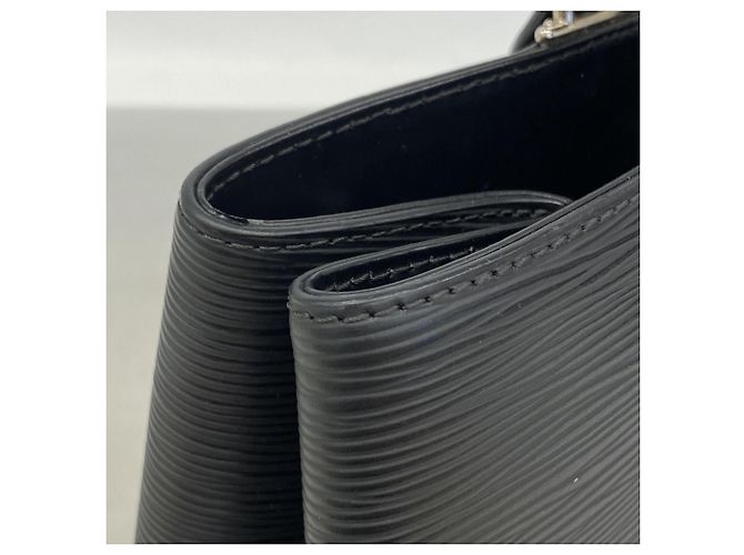 Borsa Louis Vuitton Epi Cléber MM Nero - vista 6