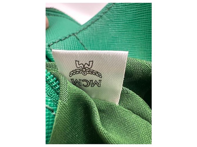 MCM Elda Bolsa de Mão em Couro Saffiano - Verde - vista 18