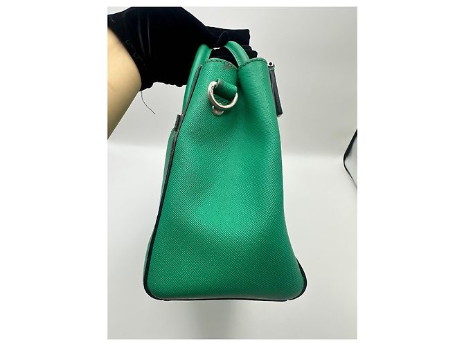 MCM Elda Bolsa de Mão em Couro Saffiano - Verde - vista 4