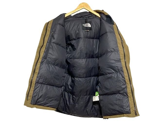 THE NORTH FACE MOUNTAIN DOWN COAT Abrigo de plumas Verde Caqui - vista 3