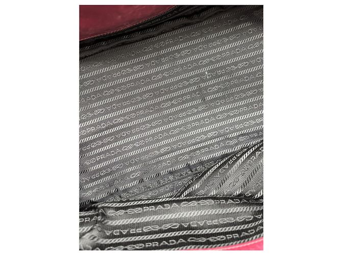 Prada Bolsa satchel de couro de vitelo glacê borgonha com dois bolsos Bordeaux - vista 4
