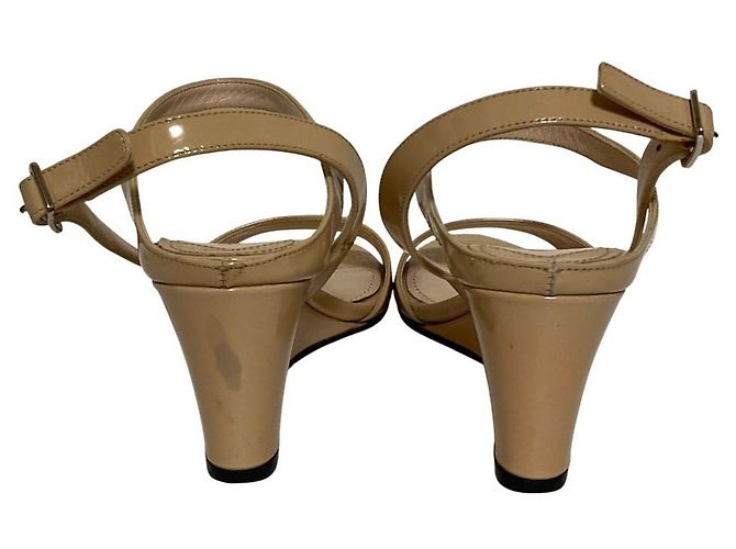 Sandali con zeppa in vernice Prada Beige - vista 3