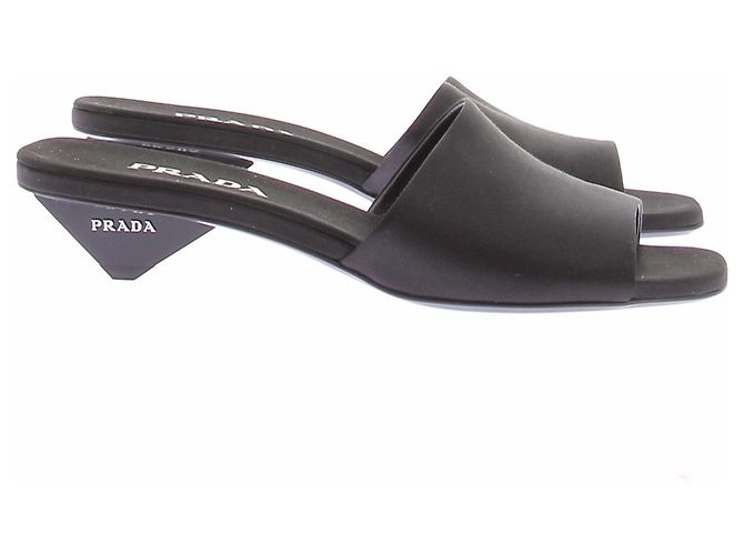 Prada Schwarze Mules mit Absatz - Ansicht 6