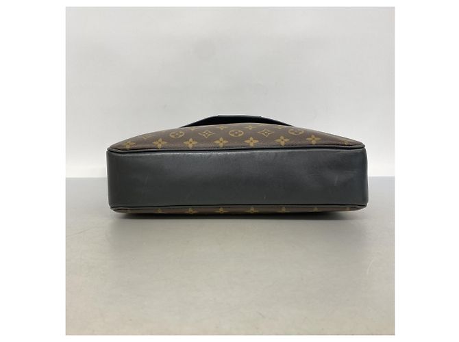 Borsa a tracolla Louis Vuitton Monogram Macassar District MM Marrone - vista 3