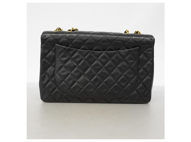 Timeless Chanel Schultertasche aus schwarzem Lammleder - Ansicht 11