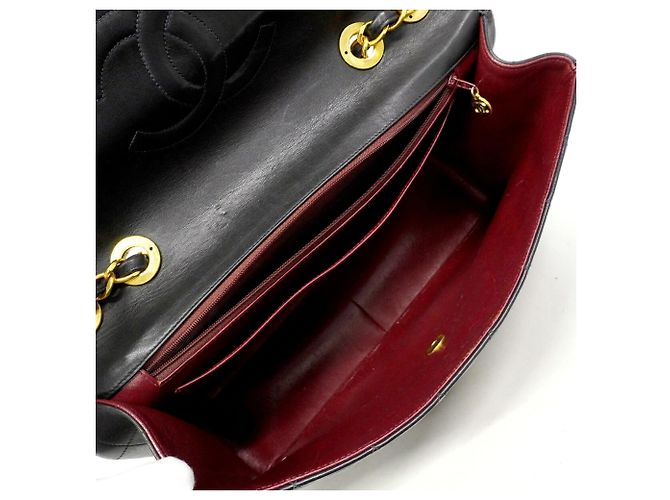 Timeless Chanel Schultertasche aus schwarzem Lammleder - Ansicht 4