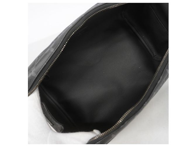 Beauty case Louis Vuitton Monogram Eclipse Dopp Kit Nero - vista 4