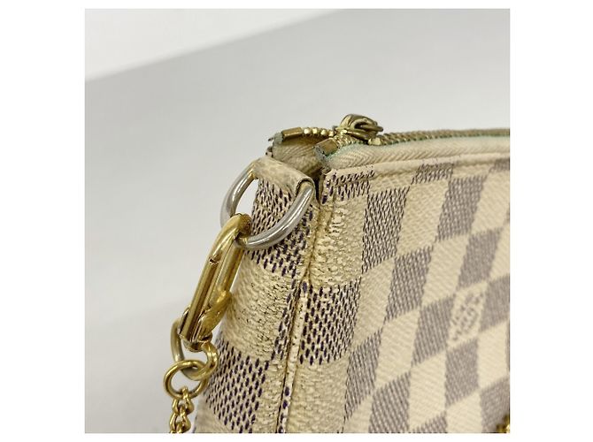 Louis Vuitton Damier Azur Mini Pochette Accessoires Bianco - vista 7
