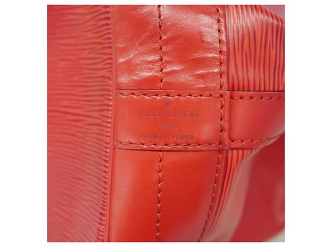 Borsa a Spalla Louis Vuitton Epi Noe Rosso - vista 5