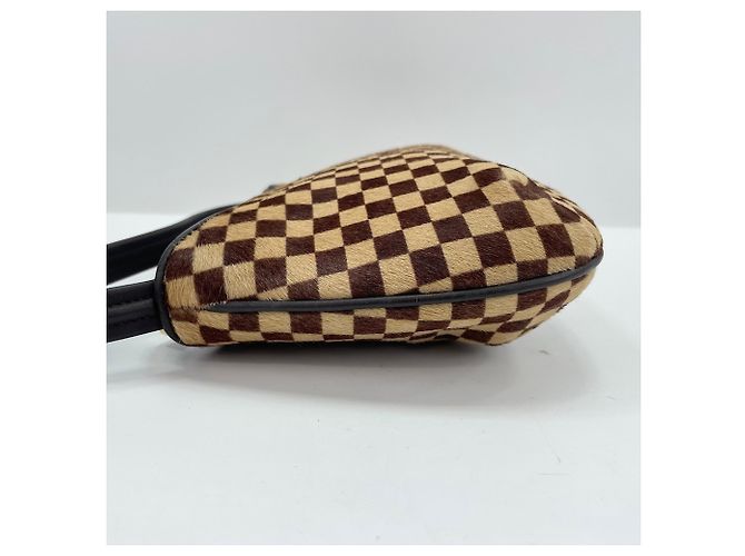 Borsa Tiger Louis Vuitton Marrone - vista 5