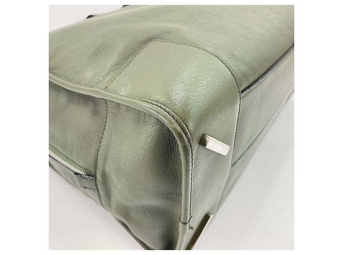Loewe Amazona 44 Anagram Handbag in Green Leather - view 8