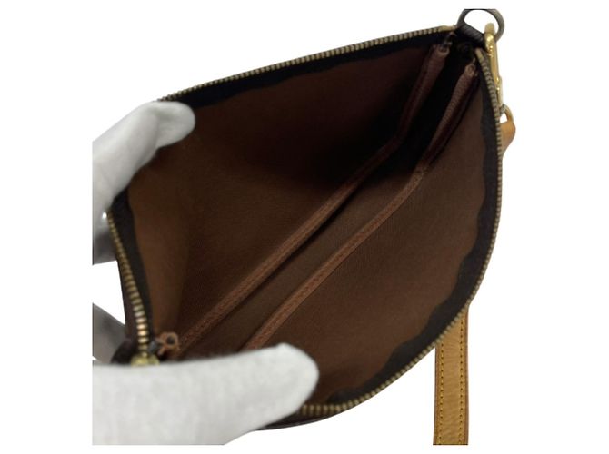 Borsa a tracolla Louis Vuitton Monogram Pochette Marrone Monogramma - vista 5