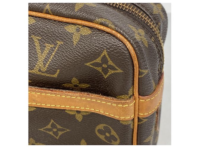 Clutch Louis Vuitton Monogram Compiegne 28 Marrone - vista 7