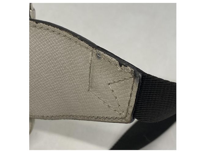 Bumbag Taigarama Louis Vuitton Bianco - vista 8