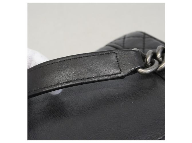 Sac à bandoulière Chanel Boy Chain Noir - vue 10