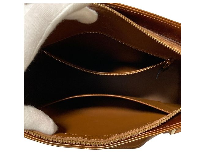 Borsa Louis Vuitton Monogram Vernis Houston Bronzo Monogramma - vista 9