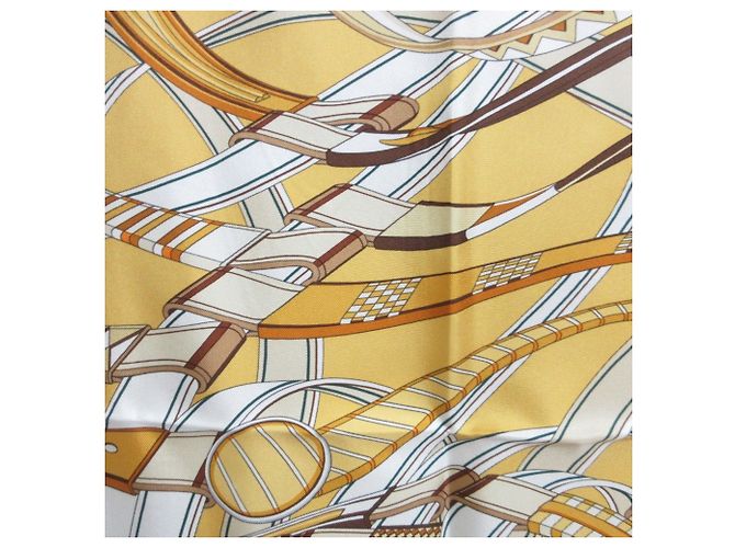 Hermès Sciarpa Hermes Carre 90 Voltes et Pirottes Beige - vista 4
