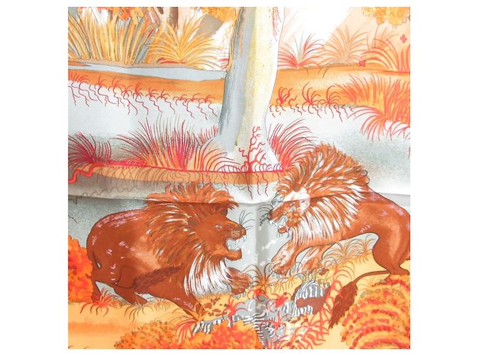 Hermès Sciarpa di seta Hermes Carre 90 Nuba Mountain Animal Print in Arancione - vista 5