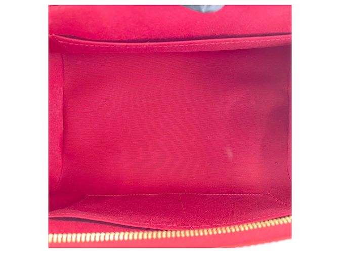 Borsa a Spalla Louis Vuitton Sherwood GM Rosso - vista 12