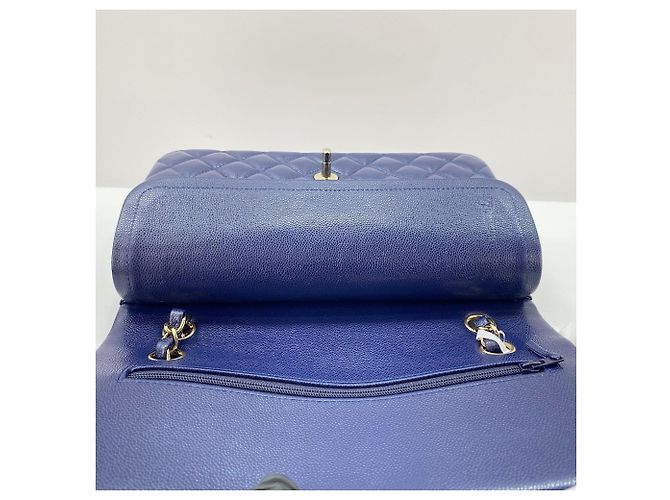 Borsa a tracolla Chanel Matelassé 25 Blu navy - vista 12