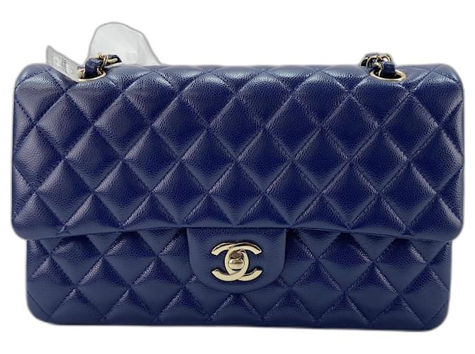 Borsa a tracolla Chanel Matelassé 25 Blu navy - vista 2