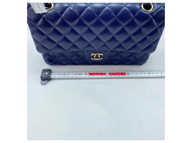 Borsa a tracolla Chanel Matelassé 25 Blu navy - vista 9