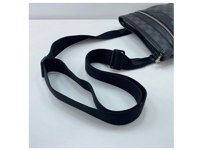 Borsa a tracolla Louis Vuitton Thomas Nero - vista 10