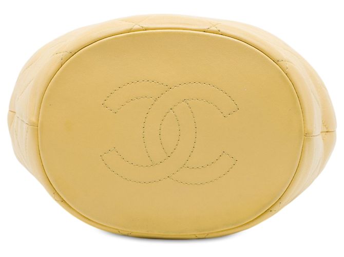 Borsa a secchiello Chanel Yellow CC in agnello trapuntato Giallo - vista 3